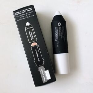 Trestique Magic modifying balm and blotting sheet